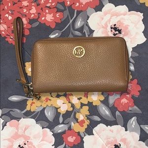 Michael Korda brown wallet/wristlet